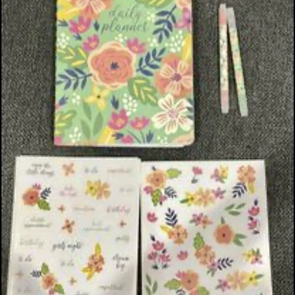 Floral Daily Planner with Pens